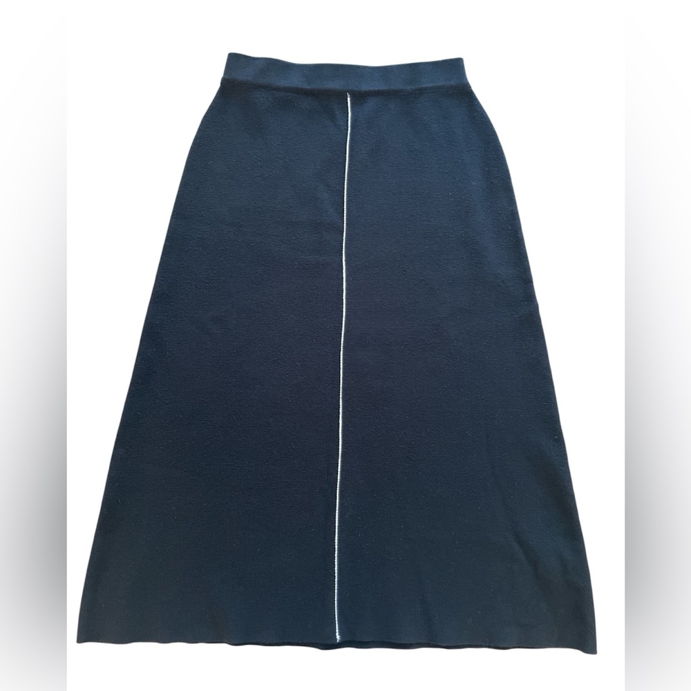 Zara Black Knit Midi Skirt with White Piping. Size Small
